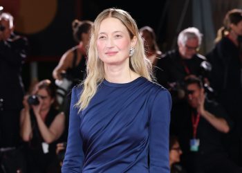 Dior sceglie il red carpet di Venezia per l’esordio couture di Anderson