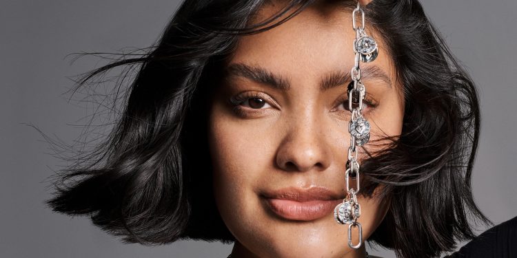 Pandora, dal 2026 Berta de Pablos-Barbier sarà la nuova CEO. Lacik si ritira