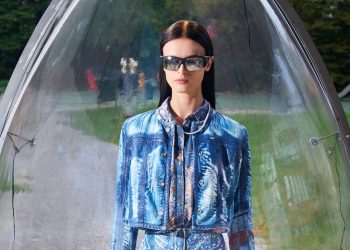 Diesel inaugura la Milano fashion week con una caccia alle uova in città