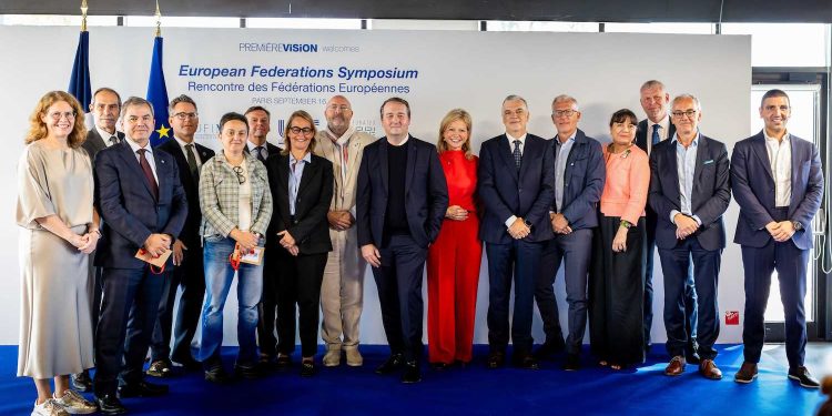 Anche l’Italia contro l’ultra fast fashion: Confindustria Moda ed Euratex firmano a Parigi