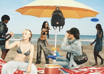Il denimwear di Diesel incontra gli storici modelli Eastpak