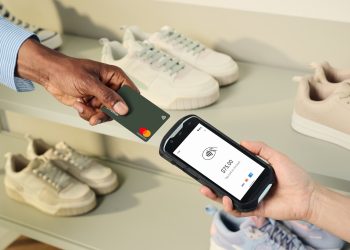 Adyen, gli italiani si preparano alla peak season con una spesa media di 227€ in multicanale