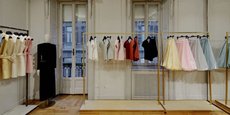 Non solo atelier. Curiel apre il primo store nel Quadrilatero