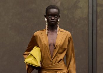 La Borsa premia i nove mesi di Ferragamo. Il Nord America compensa l’Asia-Pacifico