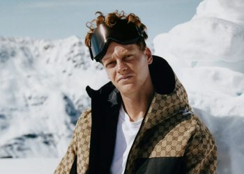 Jannik Sinner scala le vette insieme alla nuova collezione outdoor GucciAltitude
