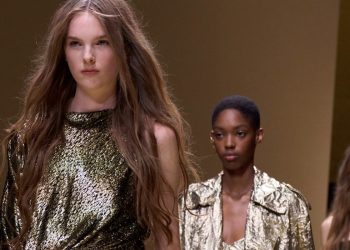 Roberto Cavalli affida a Tomorrow la distribuzione wholesale internazionale