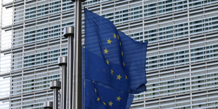 Multa dell’Antitrust Ue da 157 mln per Gucci, Chloé e Loewe