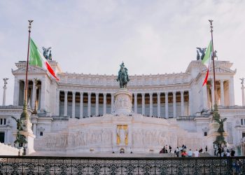 La moda tagliata fuori (a sorpresa) dal ddl Concorrenza. Rimandate le norme anti-fast fashion