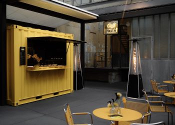 Milano accoglie il nuovo Café Onitsuka Tiger in piazza XXV Aprile