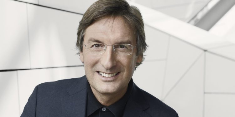Pietro Beccari raccoglie il testimone di Sidney Toledano. Sale al comando di Lvmh Fashion Group
