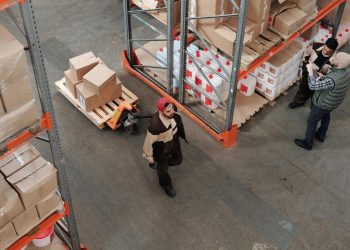 Dall’Ue giro di vite sui pacchi low cost: prevista la tassa da 3 euro