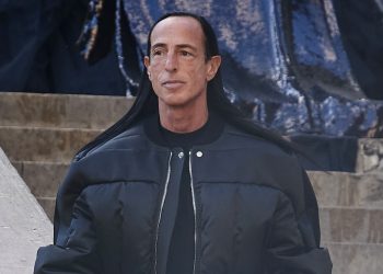 Rick Owens, nel mirino degli animalisti, dice addio alle pellicce