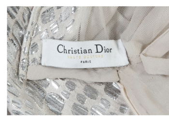 Asta “record” a Parigi: madame Mouna Ayoub mette in vendita la sua Dior Couture