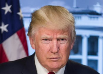 Essilux, Puma e Reebok tra le mille aziende che fanno causa a Trump per i dazi