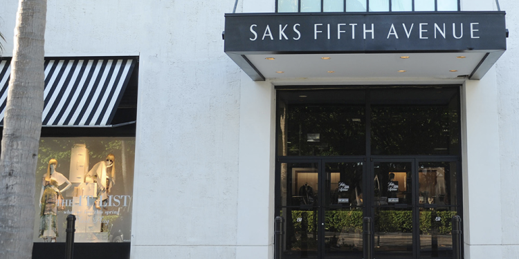 Ancora di salvataggio per Saks: ok al finanziamento di 400 mln $