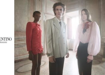 La campagna ‘Fireflies’ di Valentino riflette sull’equilibrio e la fragilità umana