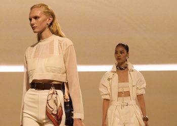 L’esordio nella couture di Hermès inizia a concretizzarsi