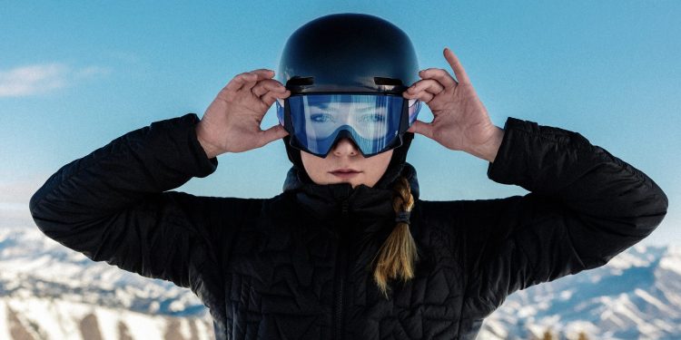 EssilorLuxottica cresce del 7,5% nel 2025. Venduti 7 mln di AI glasses