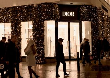 Dior pianifica il ritorno in Russia: riaprirà i suoi store a Mosca nel 2028