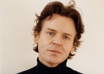 Mulberry punta di nuovo sul prêt-à-porter e arruola Christopher Kane