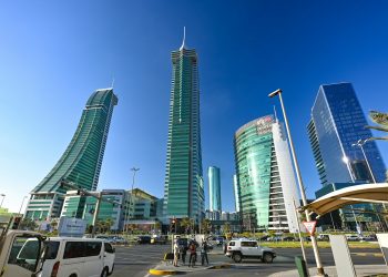 Da Kering a Chalhoub, il lusso chiude i negozi nelle aree a rischio in Medio Oriente