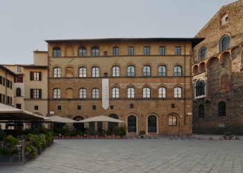 ‘Gucci Storia’: Demna celebra l’heritage della maison con una mostra a Palazzo Gucci