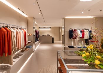 Filippo De Laurentiis taglia il nastro del suo primo store monomarca a Roma