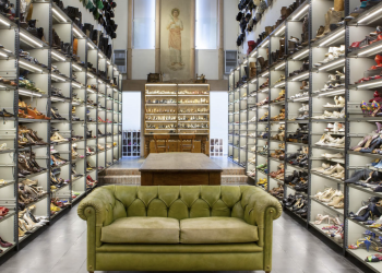 A.N.G.E.L.O. Vintage Palace digitalizza il suo archivio storico di moda