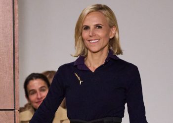 Tory Burch pronta a riacquistare la quota di General Atlantic. Prestito da 700 mln $