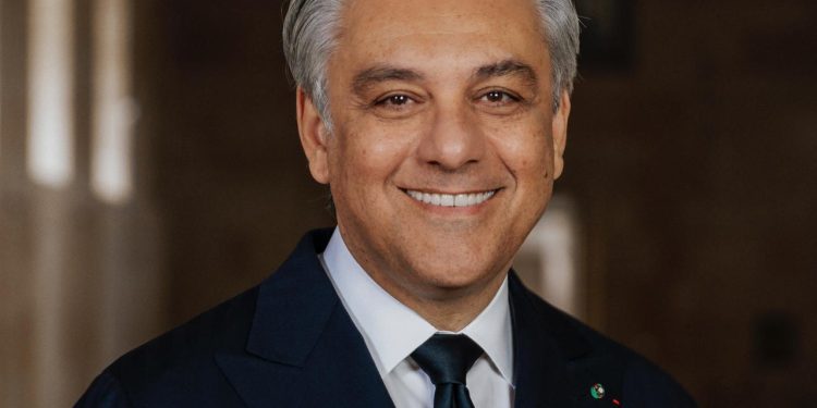 Kering, de Meo presenta la sua roadmap per il rilancio. “Non promesse ma punti fermi”