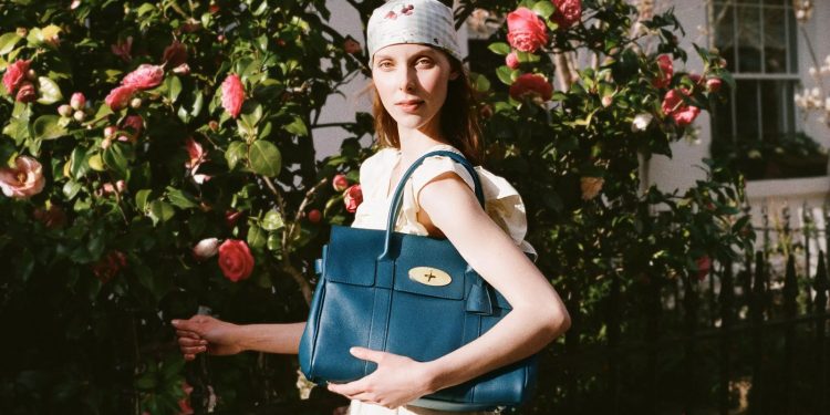 La strategia di rilancio di Mulberry entra nel vivo: secondo semestre a +13%
