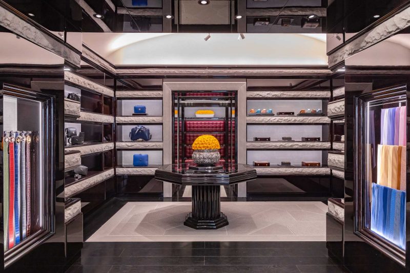 Stefano Ricci apre la sua prima boutique nella Capitale e chiude il 2025 a 217 milioni (+1%)