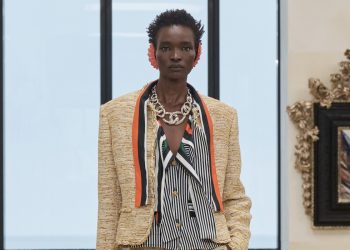 Chanel vede già la ripresa: ricavi 2025 a +3%, migliora l’utile operativo. Attesa per l’effetto Matthieu Blazy