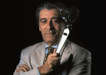 Viale intitolato al fondatore di Kiton Ciro Paone ad Arzano