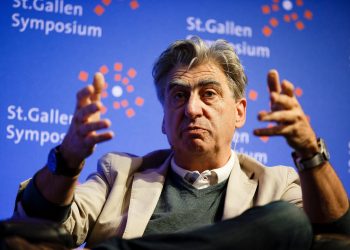 Swatch Group, gli Hayek respingono l’ingresso di Steven Wood nel board