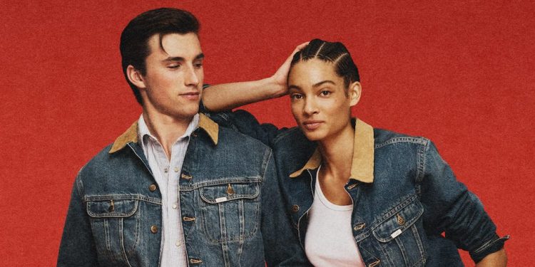 Kontoor Brands cede Lee: il gruppo punta tutto su Wrangler e Helly Hansen