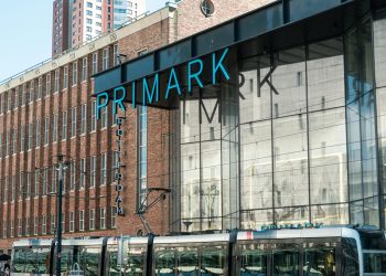 Primark manca il colpo sull’hub digitale di Asos: allo studio l’e-commerce?
