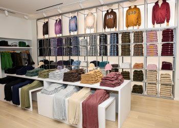 Gap Inc, primo trimestre solido ma l’outlook 2026 delude la Borsa (-14%)