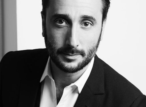 Ancora riassetto in Versace: si dimette il CEO Gintzburger
