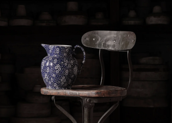 Christopher Bailey rileva le ceramiche inglesi di Burleigh Pottery