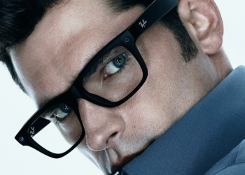 Essilux porta la produzione degli smart glasses in Italia