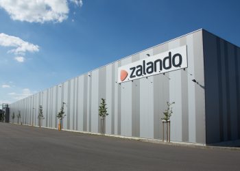 Zalando nel mirino dell’autorità tedesca: aperta un’indagine sui bilanci 2025