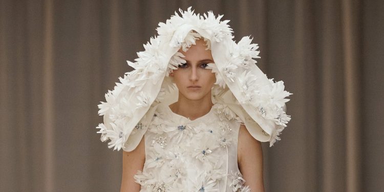 La London fashion week torna tra lusso, department store e low cost