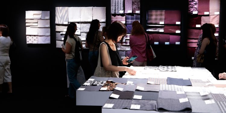 Milano Unica 43, i visitatori esteri sfiorano il 50%. Canclini: “Puntiamo sulla qualità”